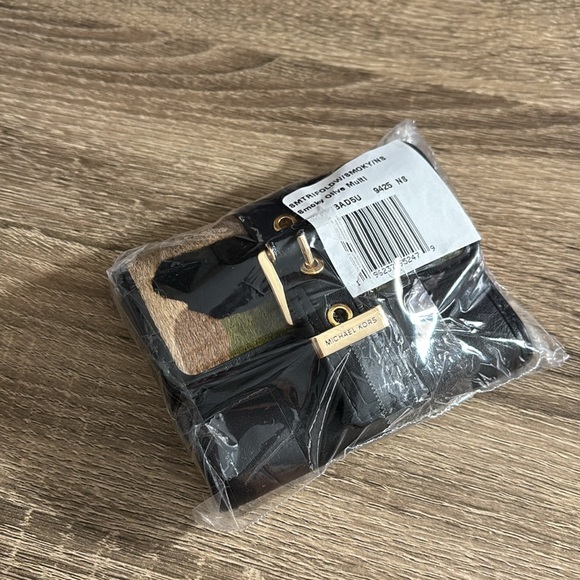 MK Colby Small Camouflage Print Calf Hair Tri-Fold Wallet NWT - Picture 8 of 8